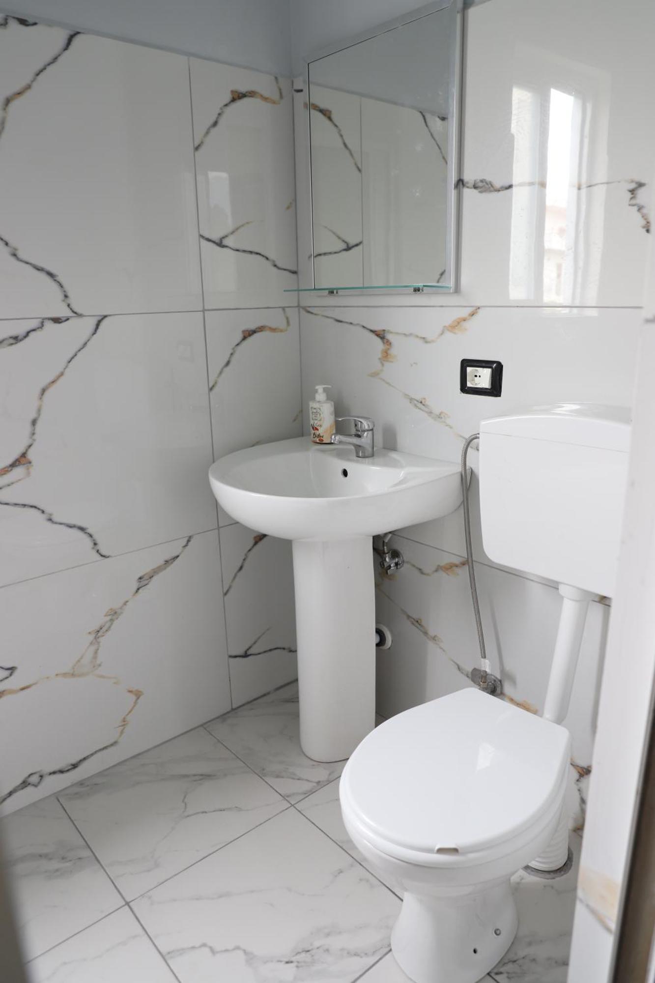 Guesthouse Katerina Berat Zewnętrze zdjęcie